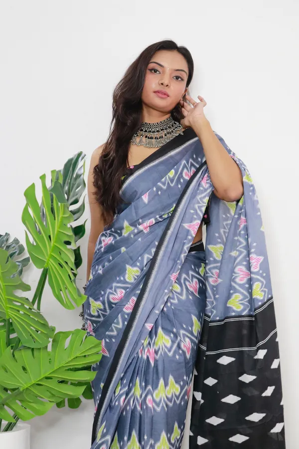 HANDICRAFT_WOMEN'S_Ikkat_PRINT_PURE_SOFT_COTTON_SAREE_WITH_BLOUSE_PIECE_With_Blouse_Piece